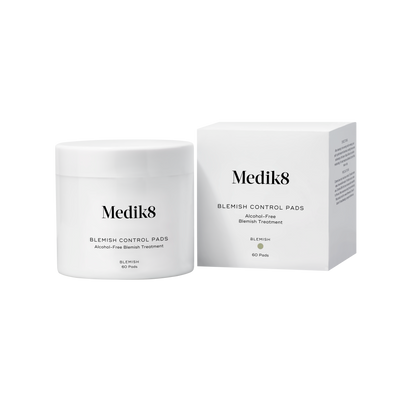 Пади з саліциловою кислотою для очищення пор та боротьби з акне Blemish Control Pads · Medik8