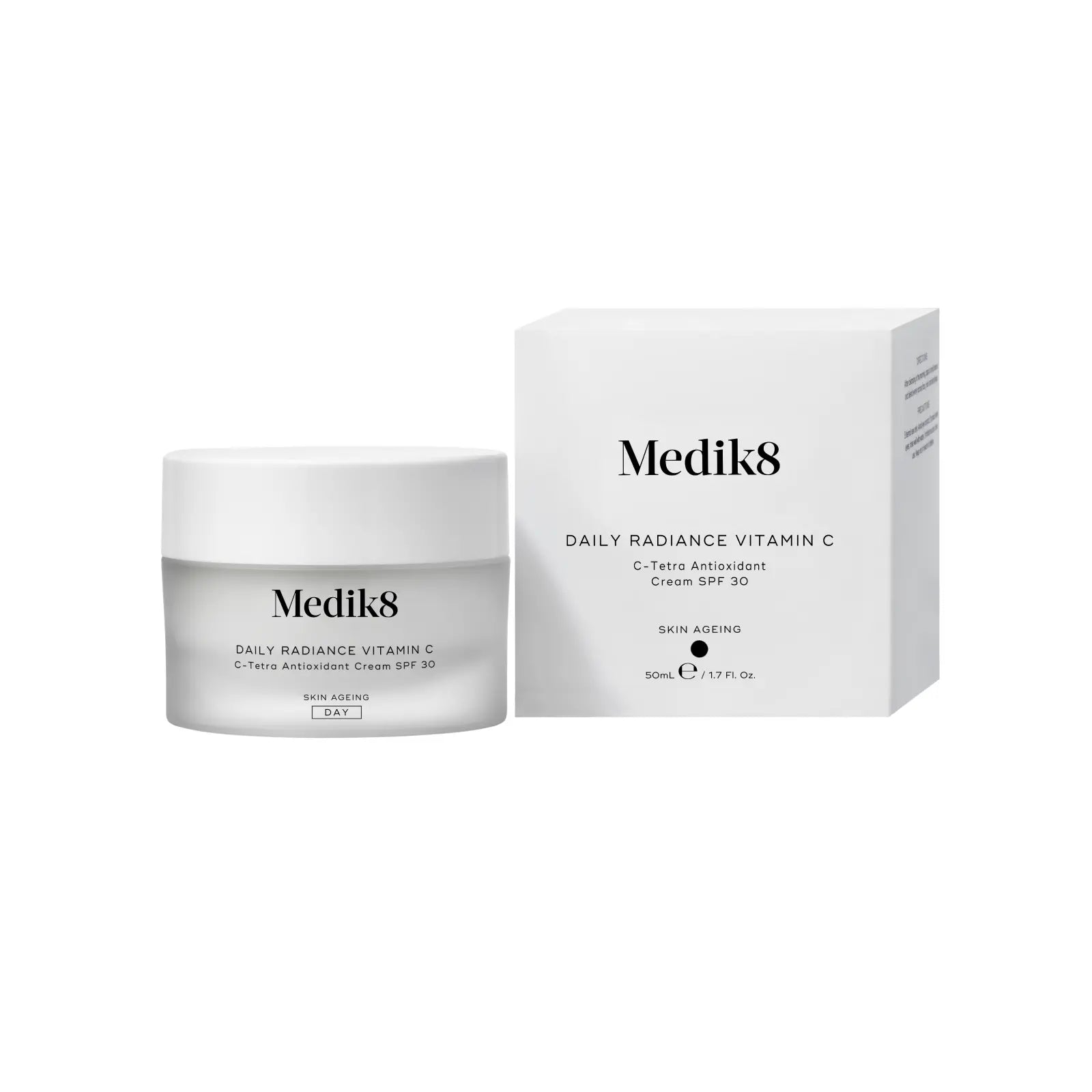 Антиоксидантний денний крем з SPF 30 Daily Radiance Vitamin C · Medik8